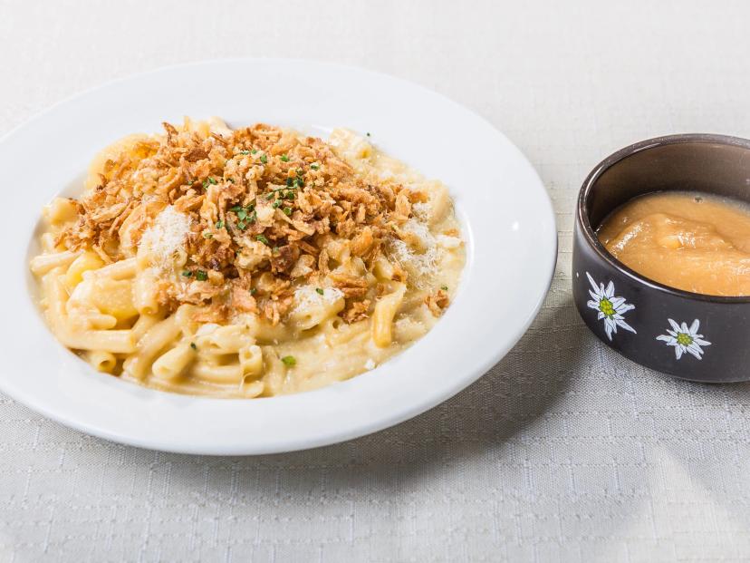 Älplermagronen (Alpine Mac & Cheese) image 1